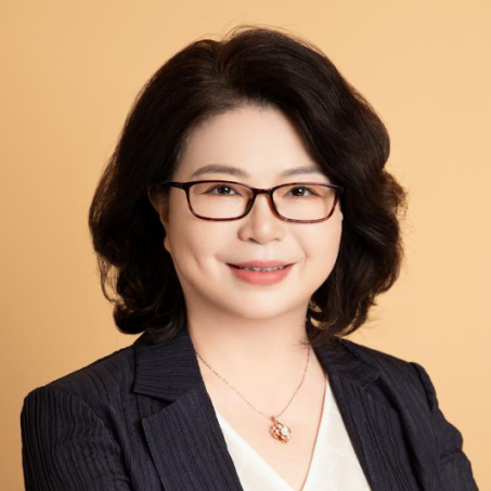 Ms. Sandy Huang (黄少娃女士)