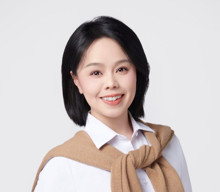Zoey WANG